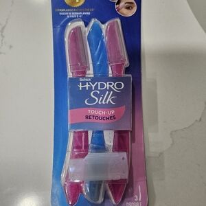 Schick Hydro Silk Touch-Up Razors, New 3 Pack. Womens Face Touch Up Facial Areas